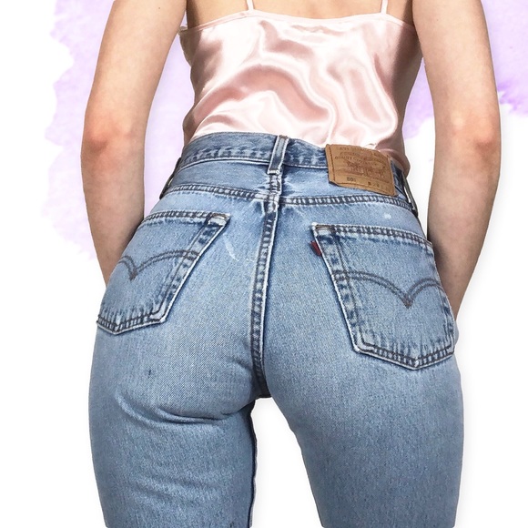 Levi's Denim - SOLD🌸Vtg 501 Light Wash Distressed Levis 26🌸